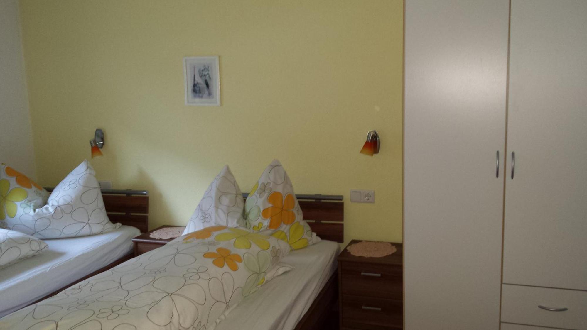 Apart Ehart Schnann Kamer foto