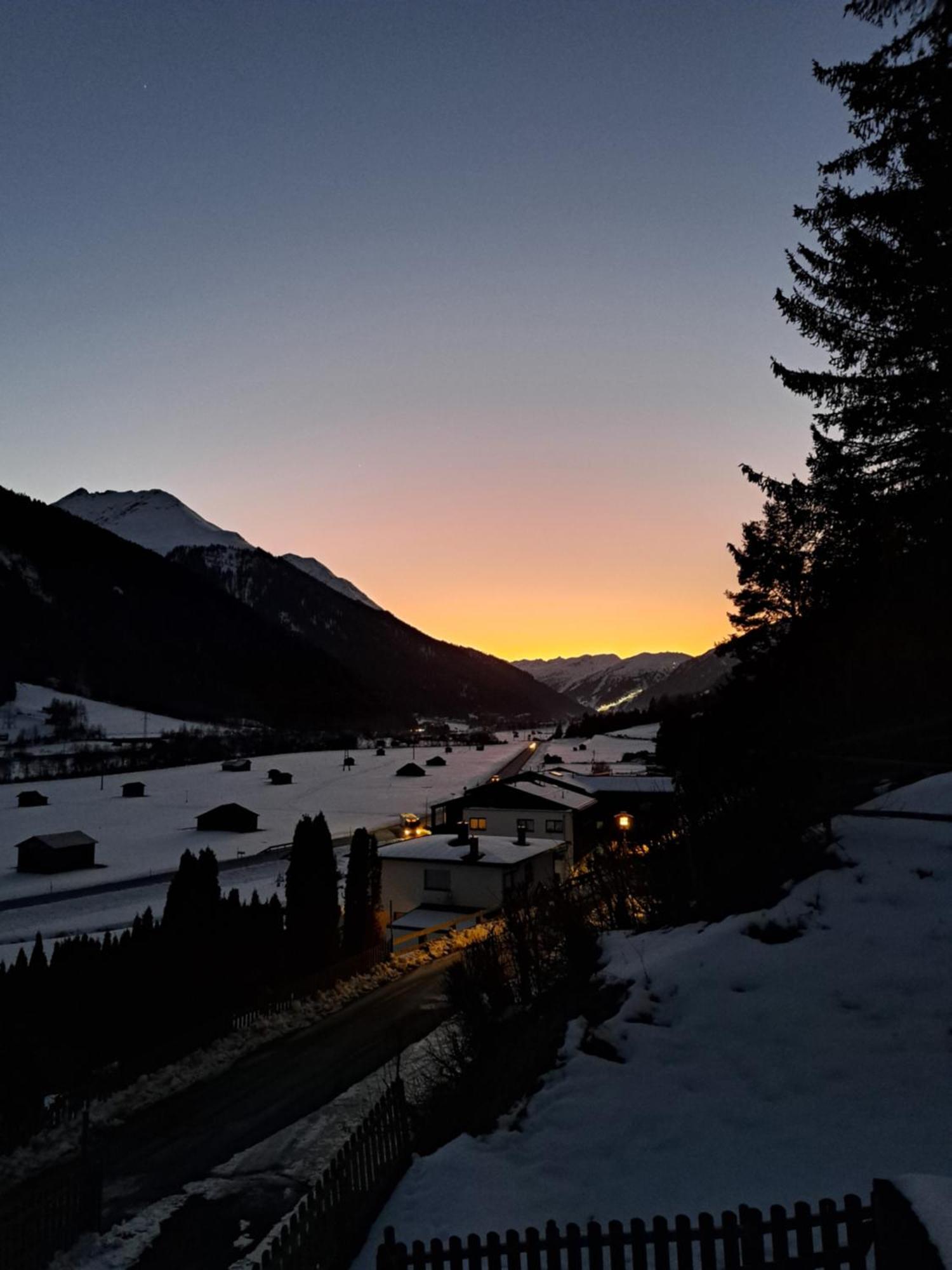Apart Ehart Schnann Buitenkant foto