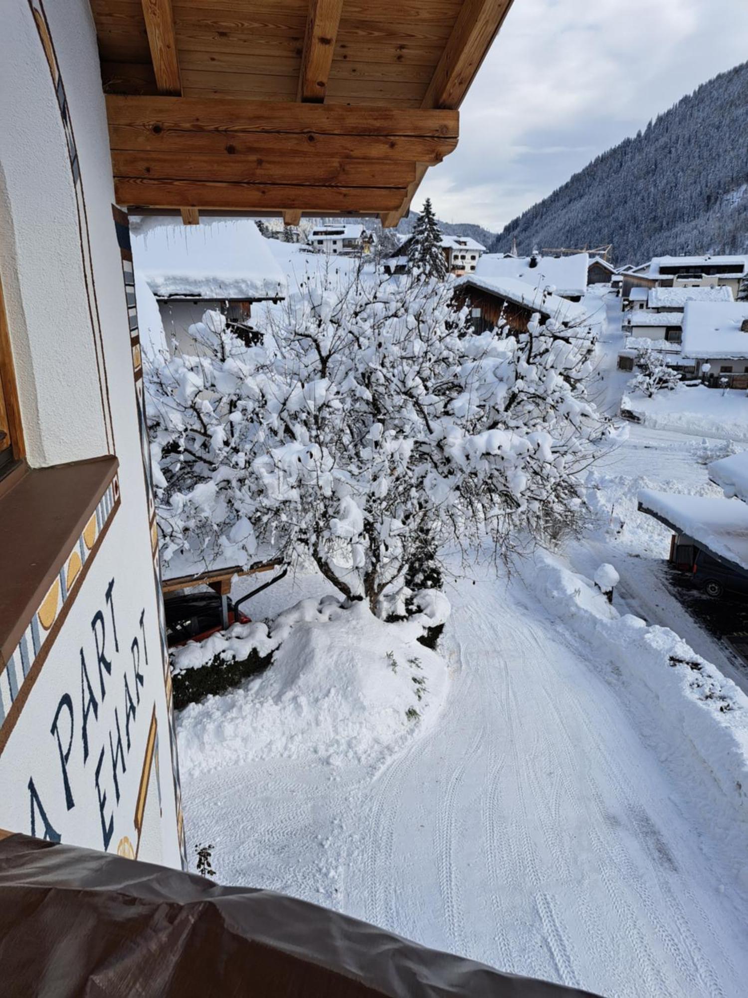 Apart Ehart Schnann Buitenkant foto